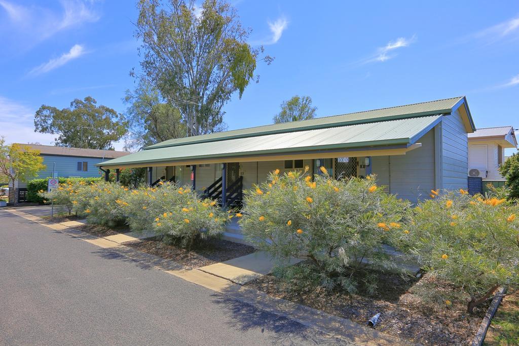 Dalby Tourist Park Hotel Exterior photo